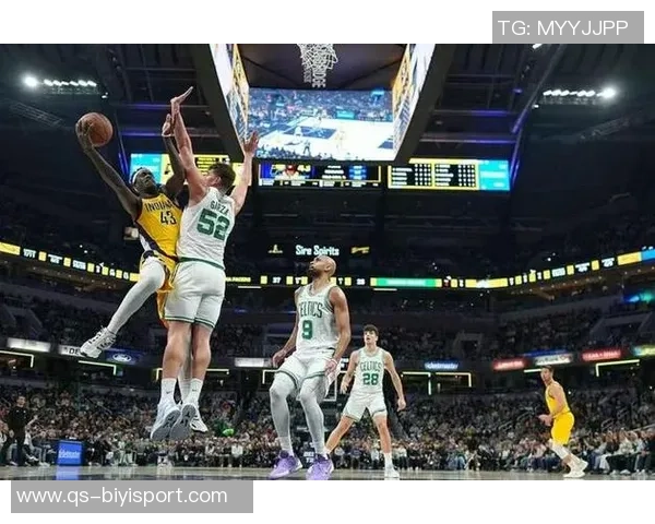 绿军与步行者对决全场仅犯规14次展现极致洁癖篮球风格 绿军与步行者对决全场仅犯规14次展现极致洁癖篮球风格