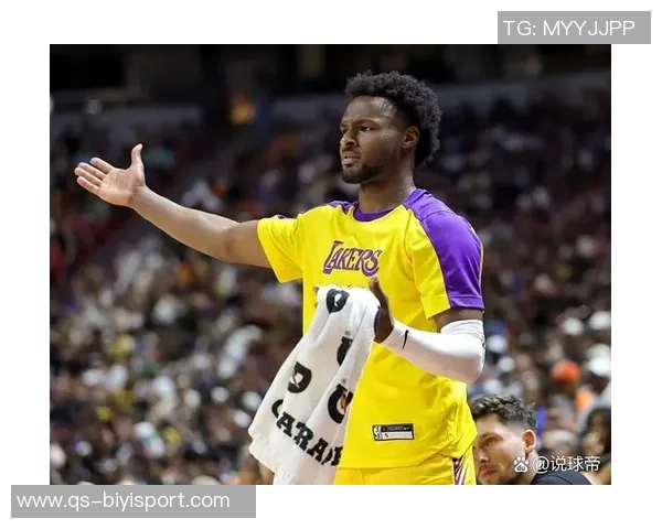 夸梅建议布朗尼学习基德技巧先适应三分再练习突破能力 夸梅建议布朗尼学习基德技巧先适应三分再练习突破能力