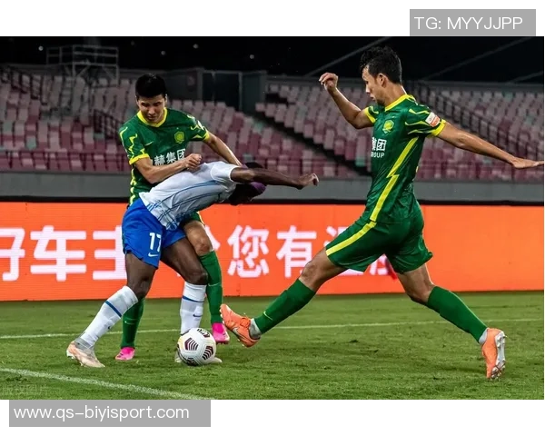 拉米罗今晨回国基本确认不再执教国安球队未来走向引发关注 拉米罗今晨回国基本确认不再执教国安球队未来走向引发关注