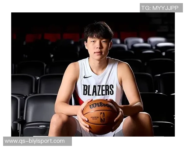 杨瀚森感受世界顶尖运动员的震撼瞬间仿佛置身于虚拟游戏中 杨瀚森感受世界顶尖运动员的震撼瞬间仿佛置身于虚拟游戏中