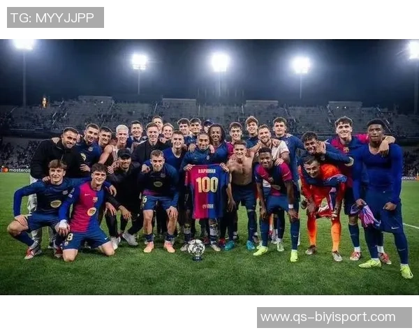 西媒报道孔德今日训练归队拉菲尼亚莱万奥尔莫等人缺席 西媒报道孔德今日训练归队拉菲尼亚莱万奥尔莫等人缺席